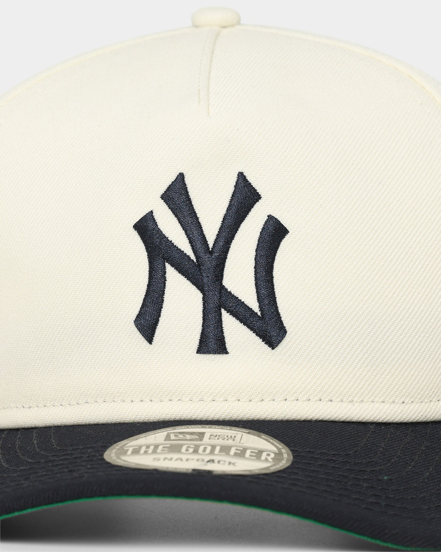 New Era New York Yankees 1999 'Off White World Series Side Patch' Old Golfer Snapback Chrome White