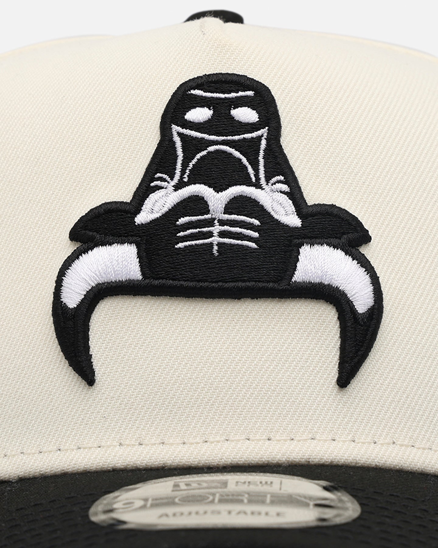 New Era Chicago Bulls 'Chrome Black Upside Down Logo' 9FORTY A-Frame Snapback Chrome/Black