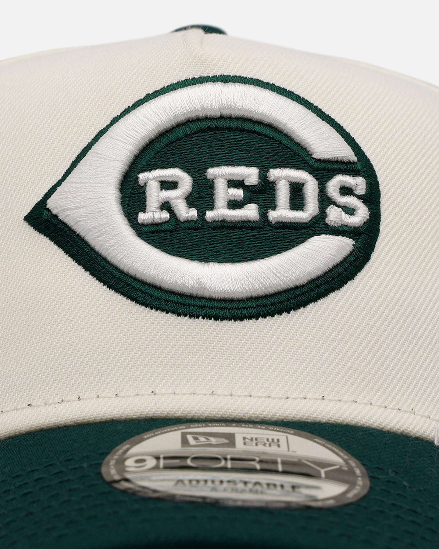 New Era Cincinnati Reds 'Evergreen 2.0' 9FORTY A-Frame Snapback Chrome/Dark Green