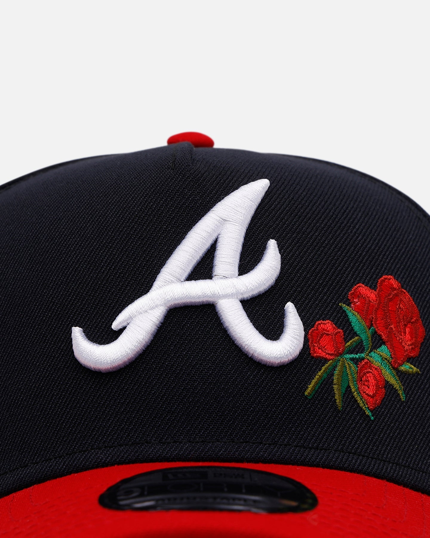 New Era Atlanta Braves 'Rose Emblem' 9FORTY A-Frame Snapback Official Team Color