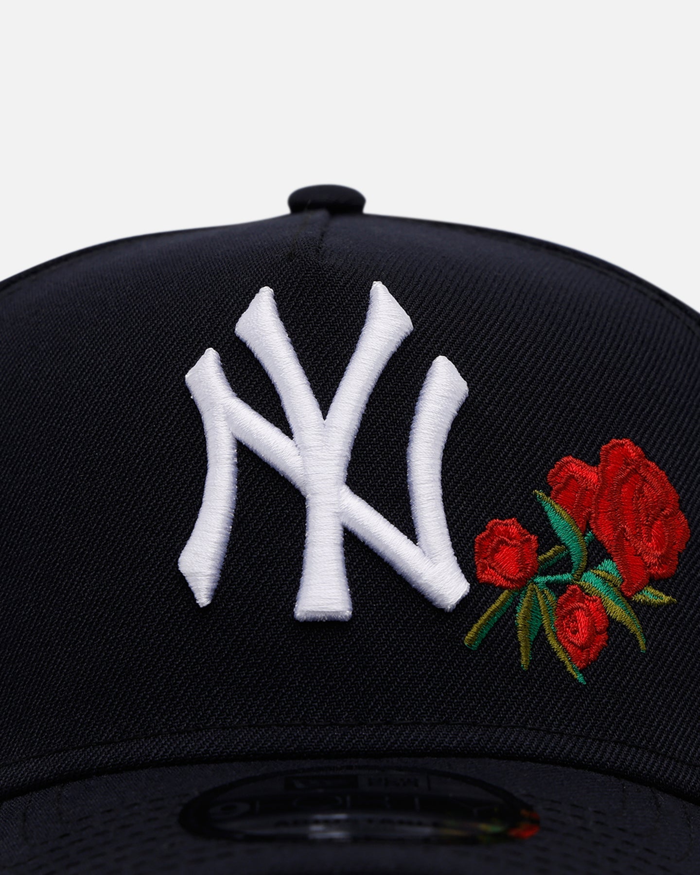 New Era New York Yankees 'Rose Emblem' 9FORTY A-Frame Snapback Official Team Color