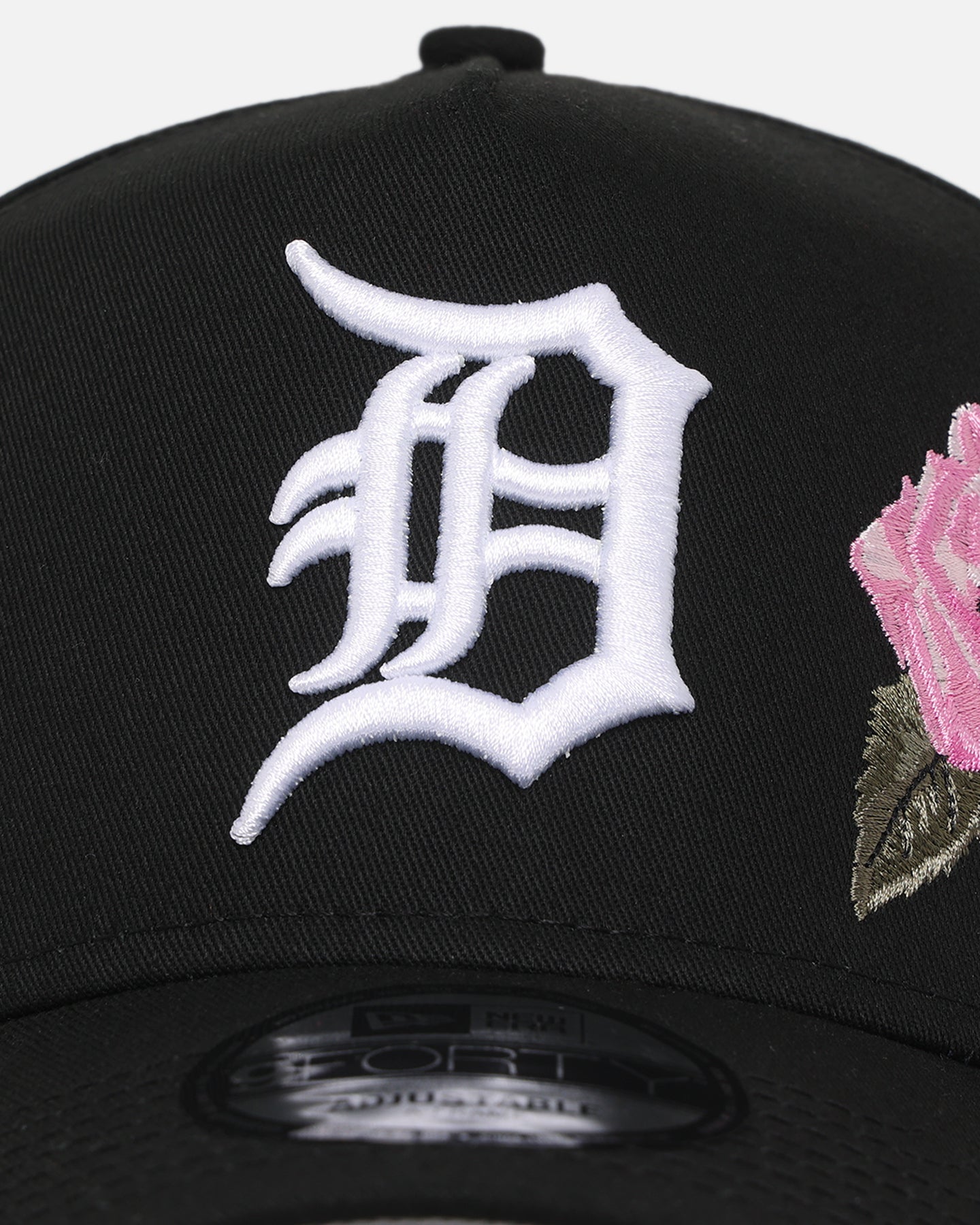 New Era Detroit Tigers 'Pink Rose Embroidery' 9FORTY A-Frame Snapback Black/Pink