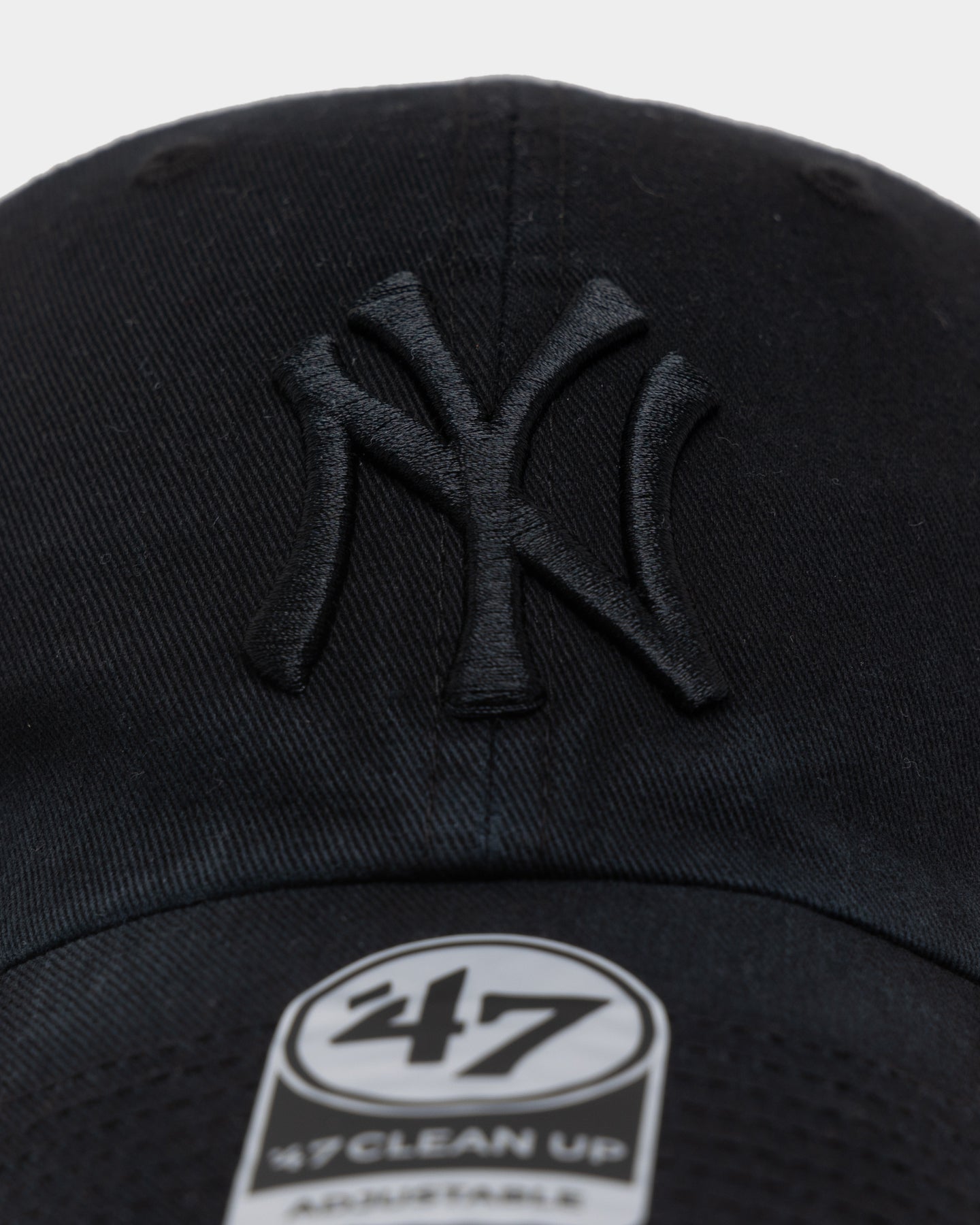 47 Brand New York Yankees Clean Up Strapback Black/Black