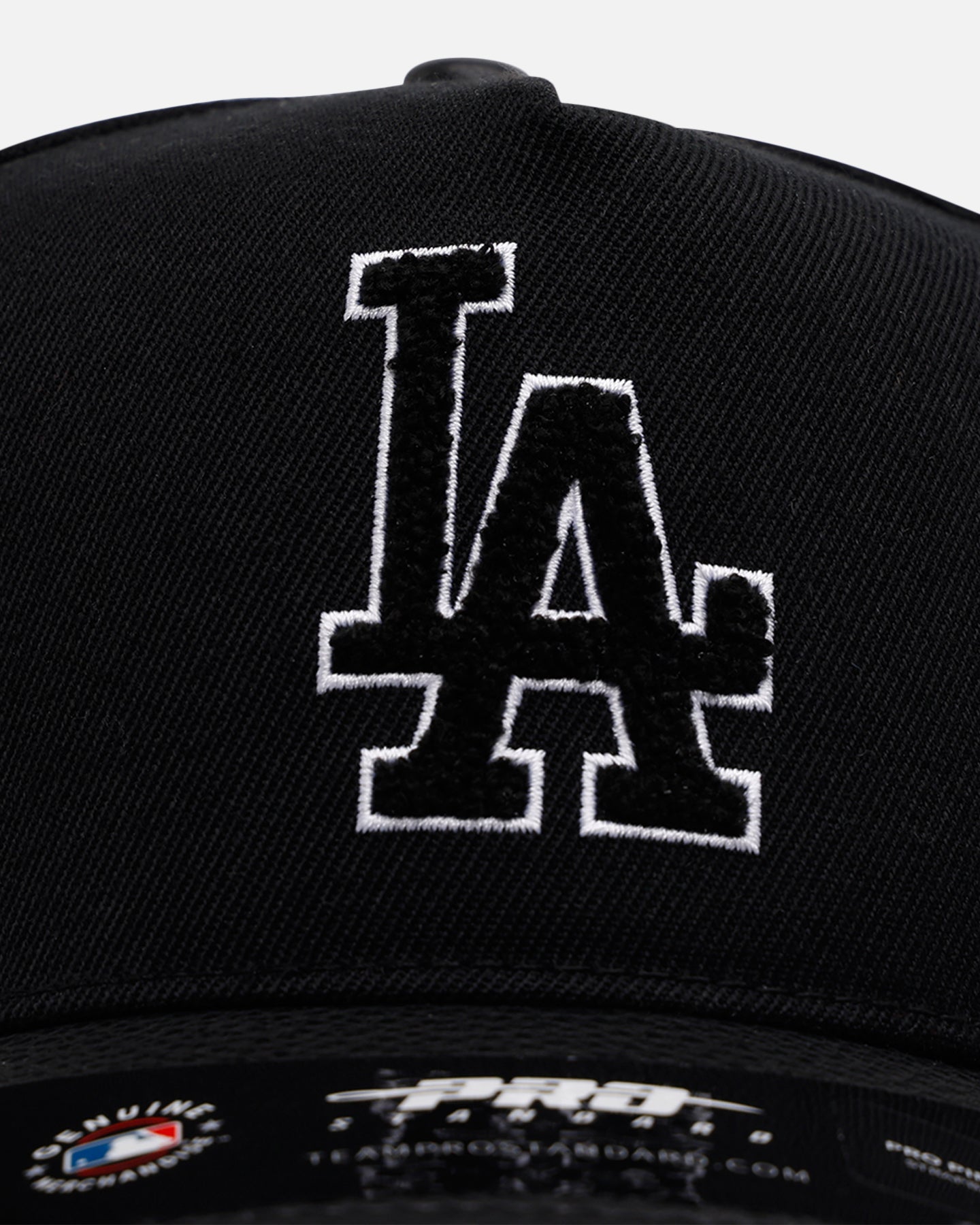 Pro Standard Los Angeles Dodgers 'Black Chenille' Pro Pinch Strapback Black