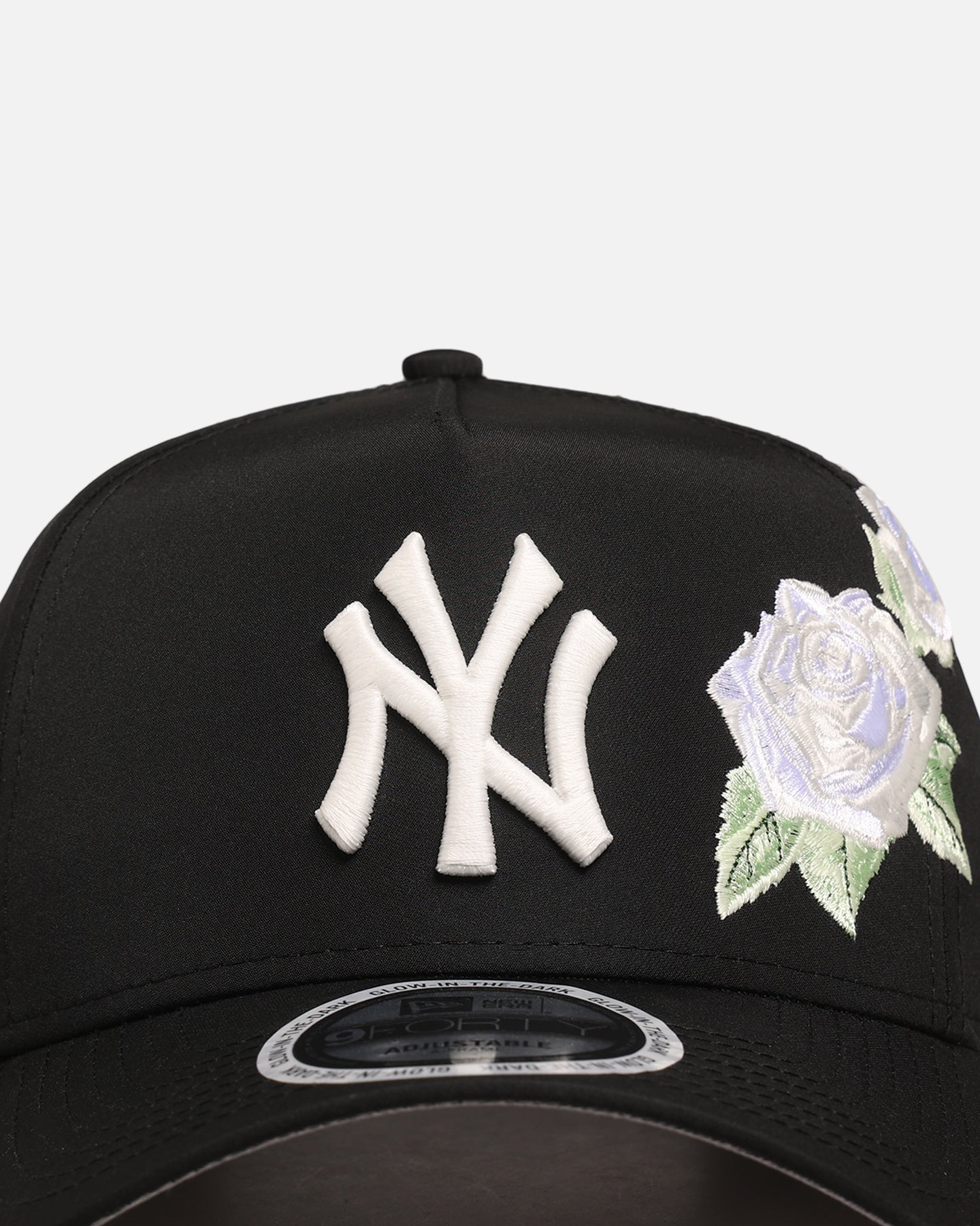 New Era New York Yankees 'Glow Rose' 9FORTY A-Frame Snapback Black