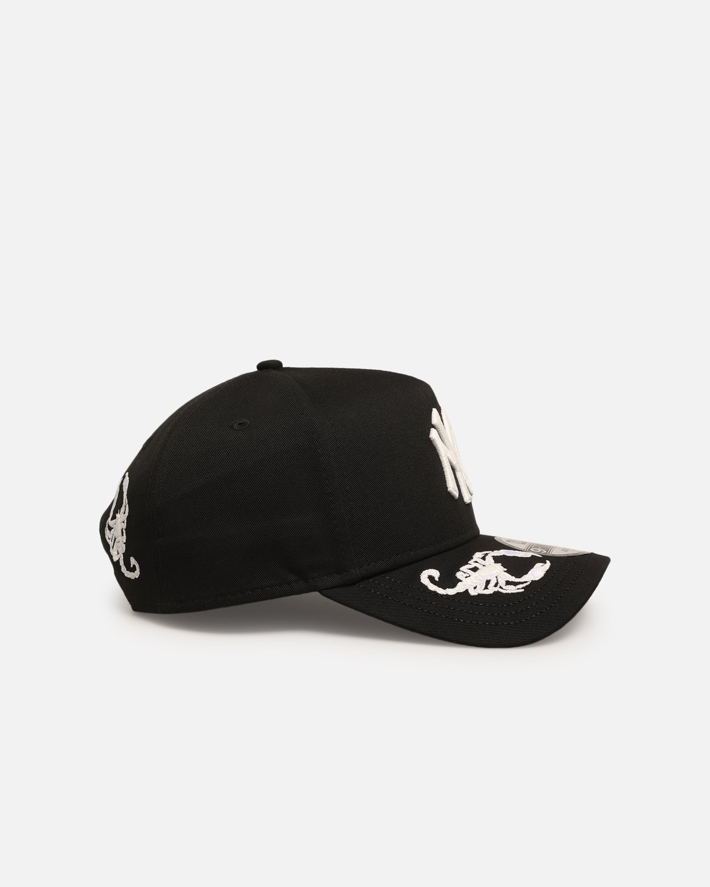 New Era New York Yankees 'Scorpion' 9FORTY A-Frame Snapback Black