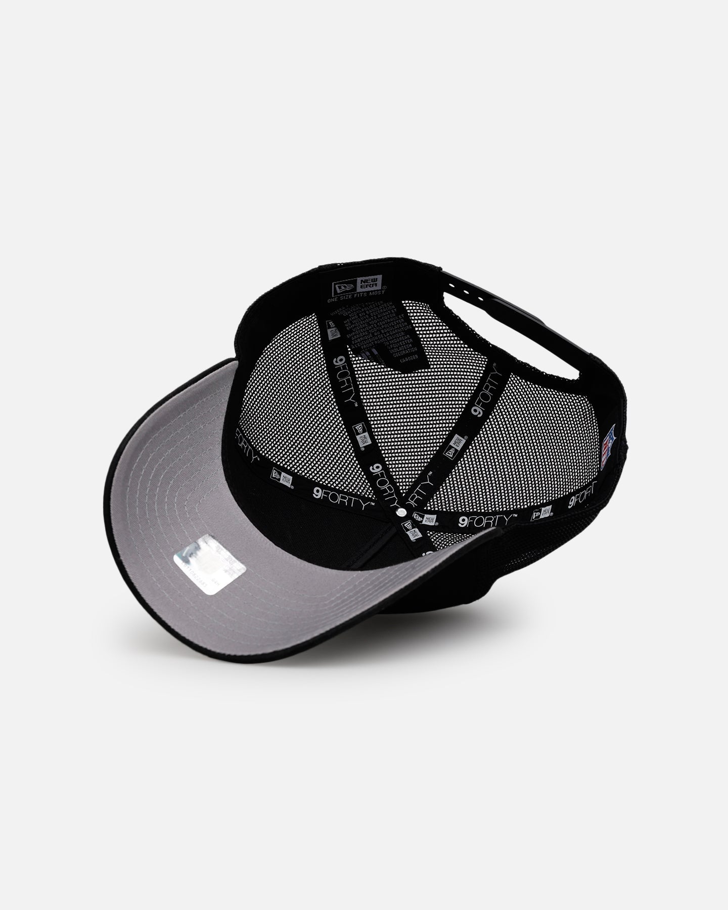 New Era Las Vegas Raiders 'Washed Truckers' 9FORTY A-Frame Trucker Snapback Official Team Color