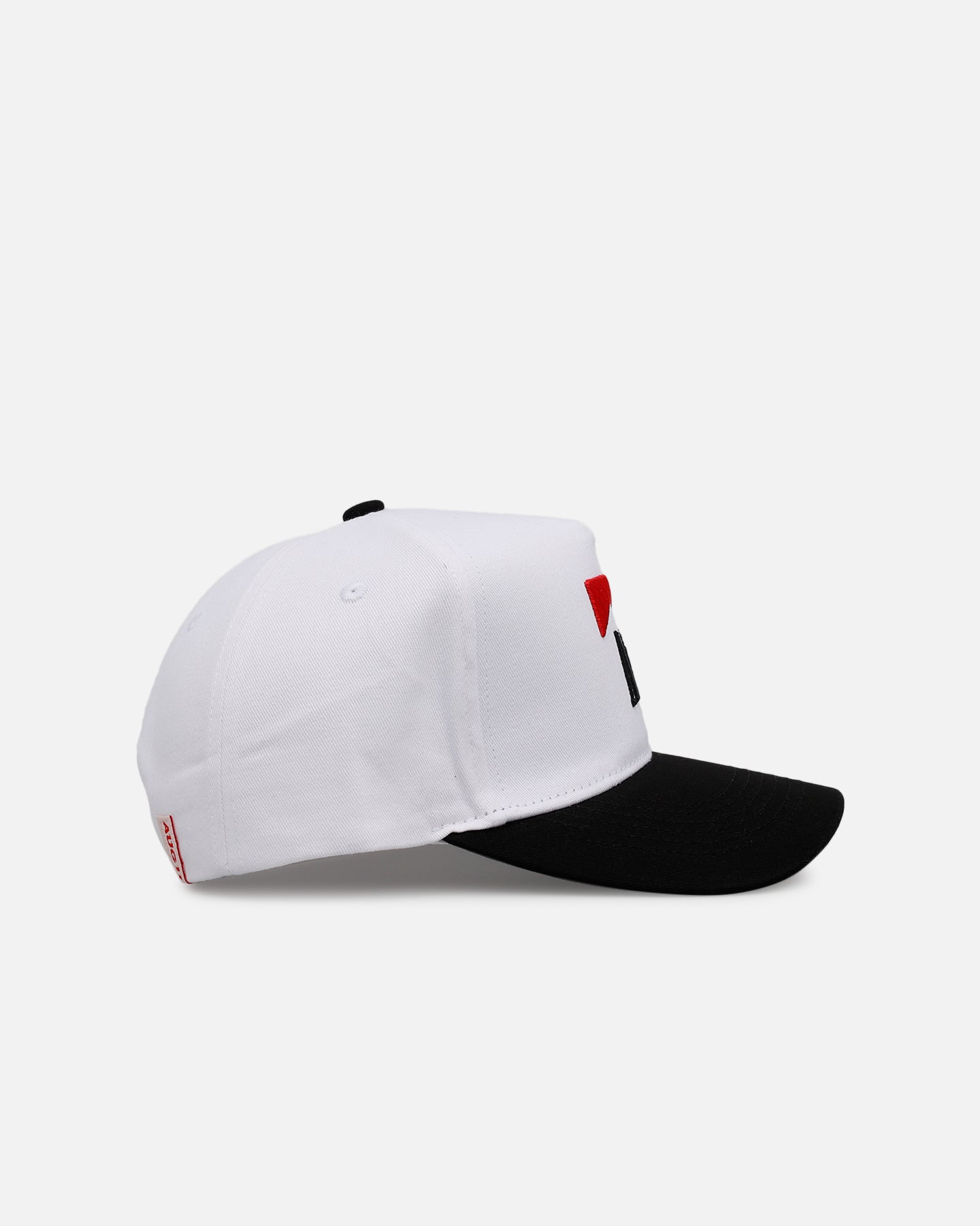 Aug11 Art Snapback White/Black