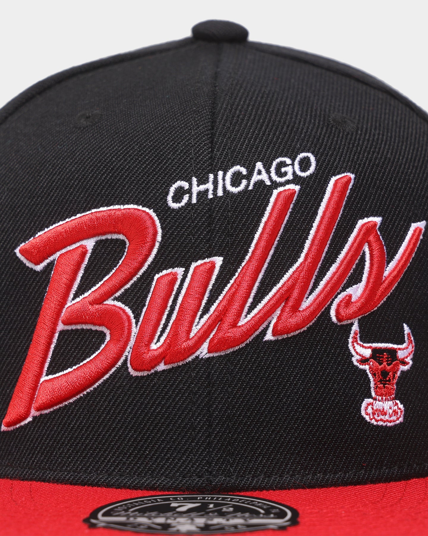 Mitchell & Ness Chicago Bulls 'Team Script 2.0 Hardwood Classics' Fitted Black