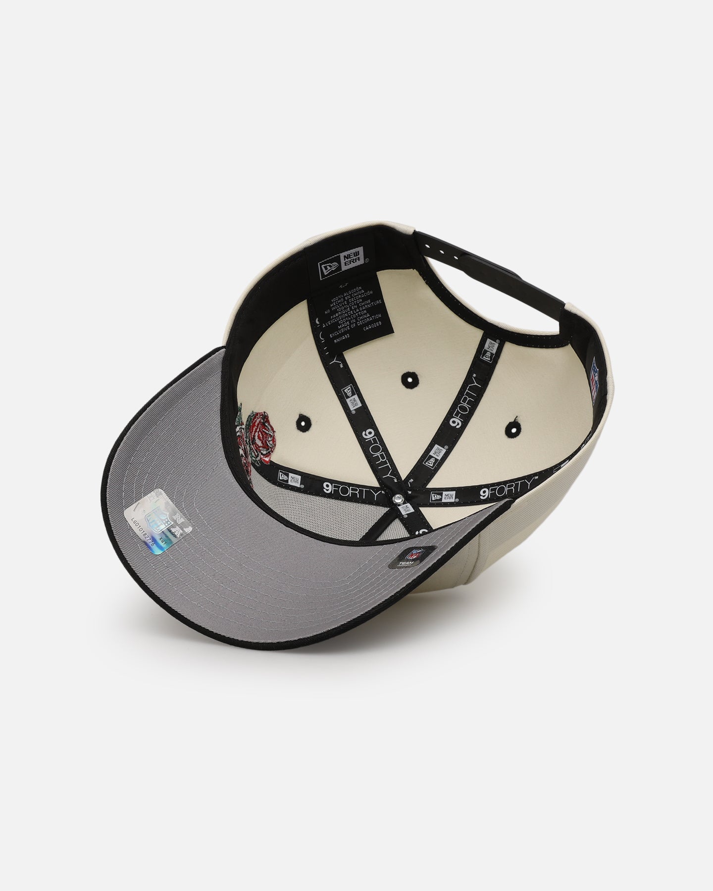 New Era Las Vegas Raiders 'Chrome Black Roses' 9FORTY A-Frame Snapback Chrome/Black