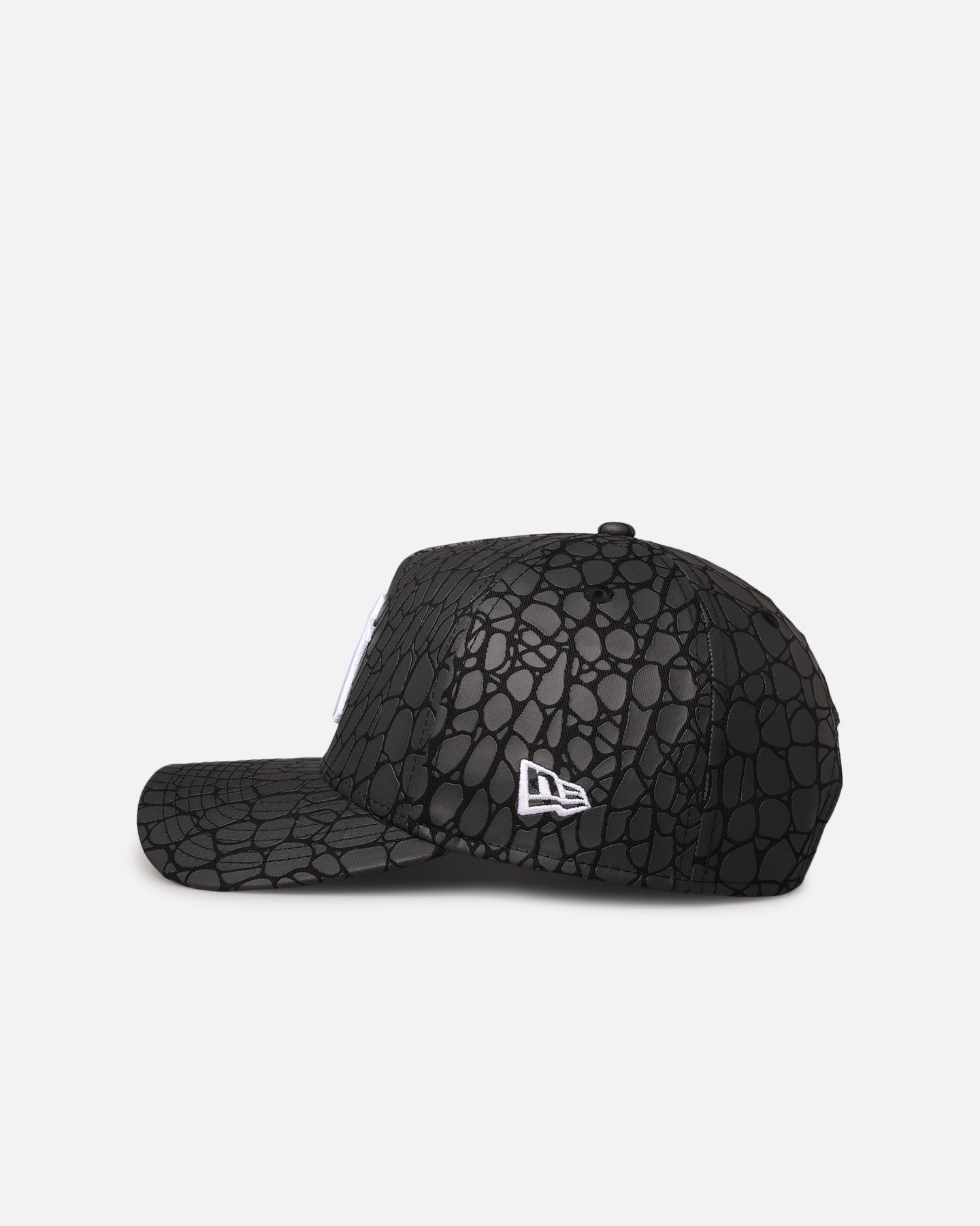New Era New York Yankees 'Croc Skin' 9FORTY A-Frame Snapback Black