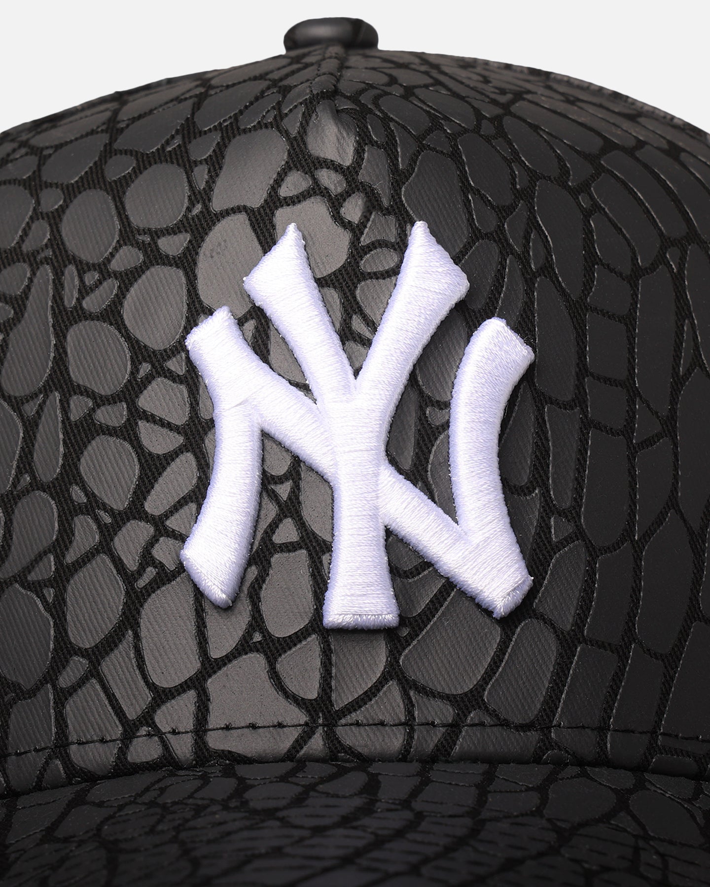 New Era New York Yankees 'Croc Skin' 9FORTY A-Frame Snapback Black
