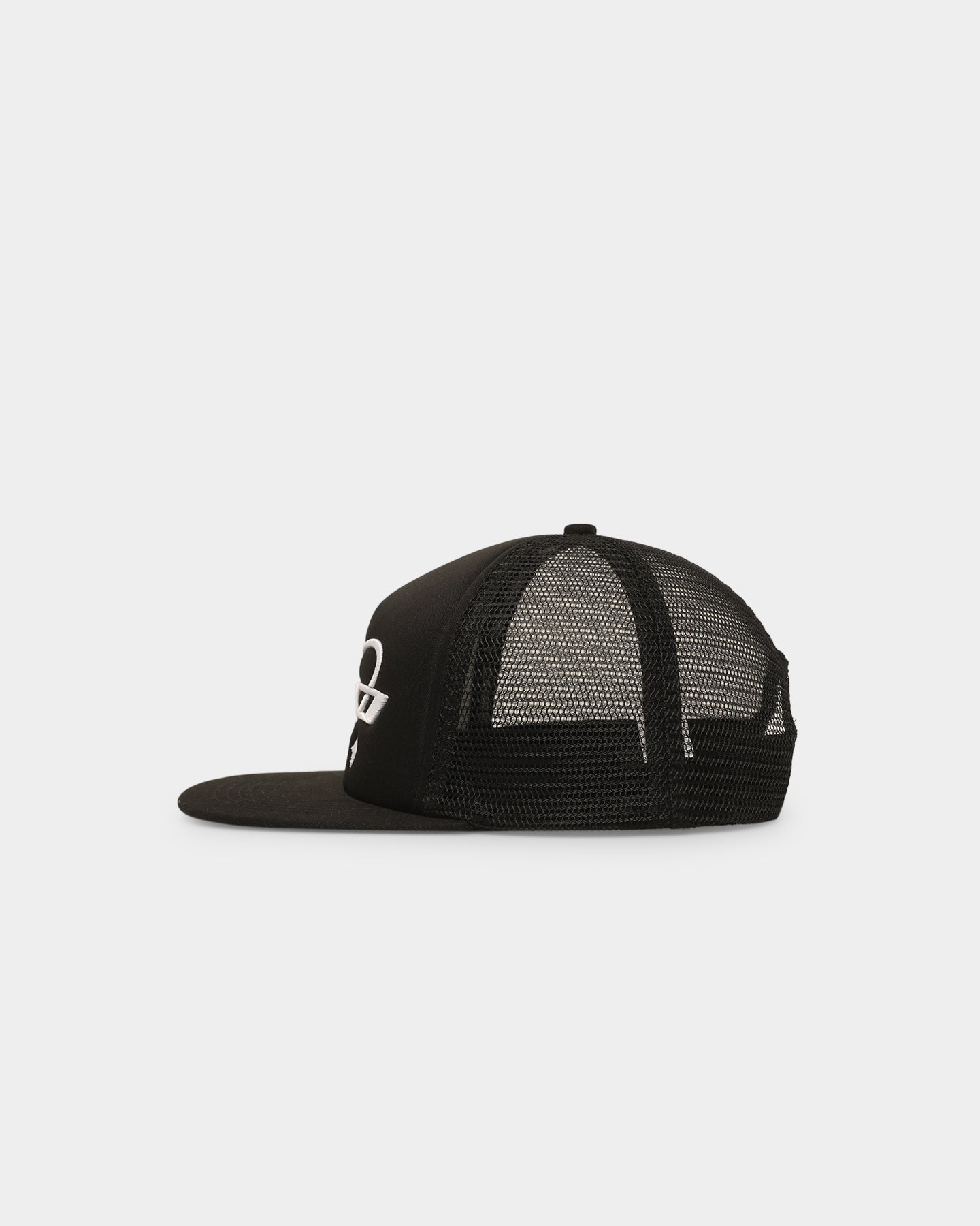 Carré Star Sign Trucker Snapback Black